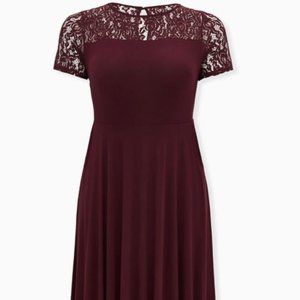SUPER SOFT & LACE BURGUNDY PURPLE MIDI DRESS